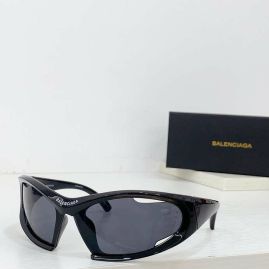 Picture of Balenciga Sunglasses _SKUfw55595596fw